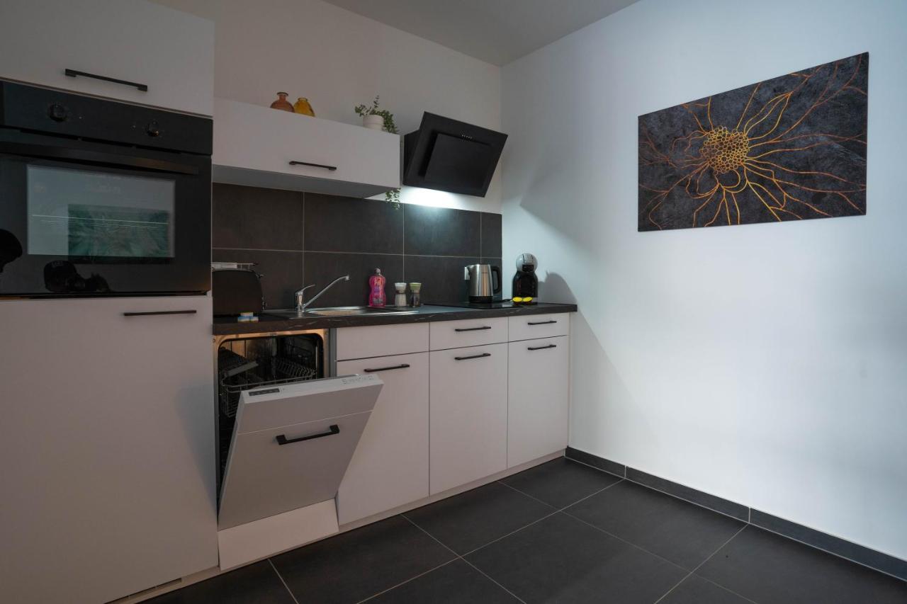 Apartment Modernes Ferienapartment: Komfort & Wohlfuehlen