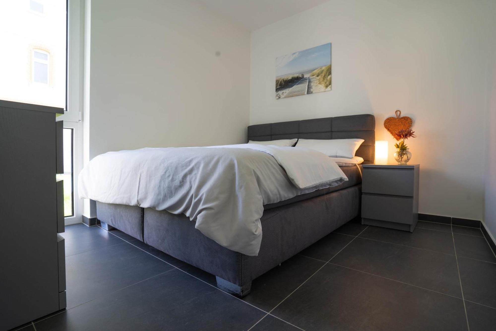 Apartment Modernes Ferienapartment: Komfort & Wohlfuehlen *