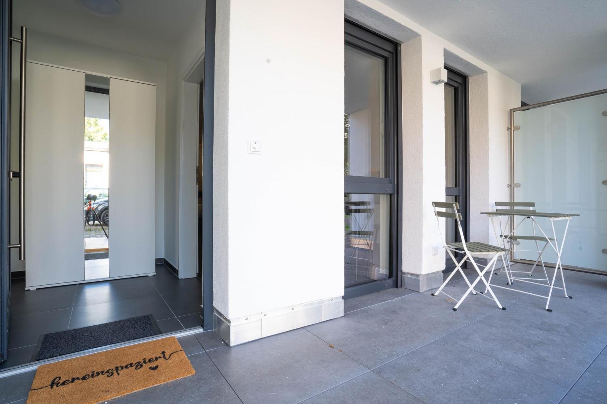 Modernes Ferienapartment: Komfort & Wohlfuehlen